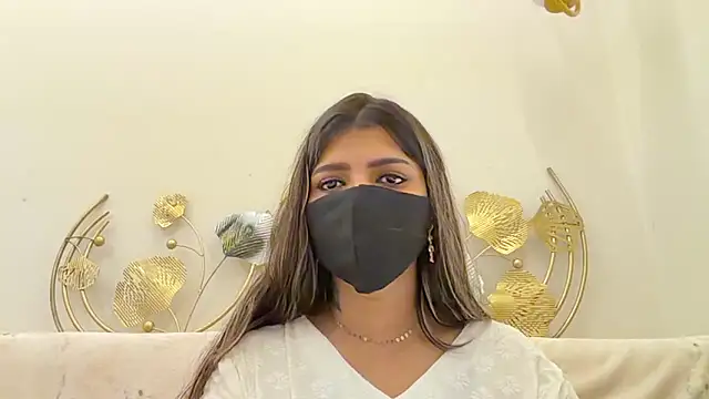 Snapshot of MaYaa__11 chatting on 8, 5, 2026 MaYaa 11 online show from 8, 5, 2026