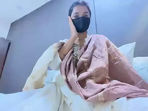 MaYaa  11 online show from 9, 3, 2025