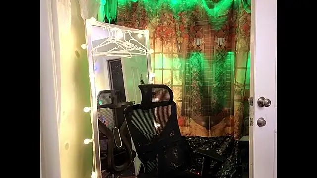 cunty tranny lydia online show from 28, 10, 2025