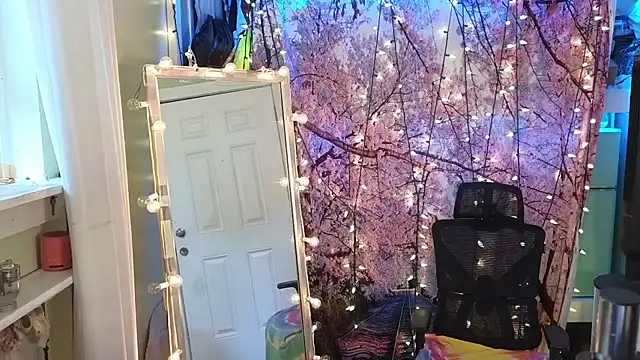 cunty tranny lydia online show from 27, 6, 2026