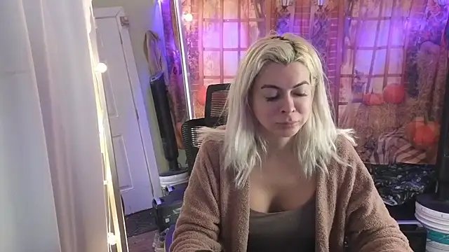 cunty tranny lydia online show from 19, 12, 2025