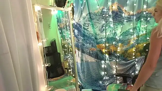 cunty tranny lydia online show from 13, 2, 2026