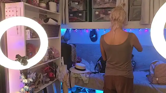 cunty tranny lydia online show from 27, 11, 2025