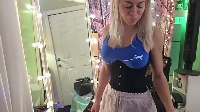 cunty tranny lydia online show from 10, 4, 2026