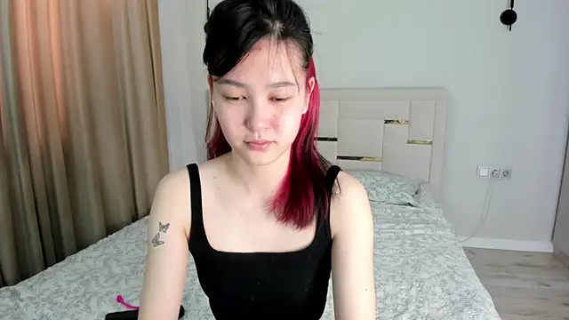 Snapshot of Lola_Peach chatting on 2, 6, 2026 Lola Peach online show from 2, 6, 2026