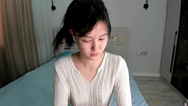 Snapshot of Lola_Peach chatting on 24, 5, 2026 Lola Peach online show from 24, 5, 2026
