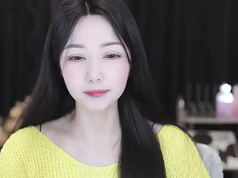 Nuyoah-77 online show from 26, 3, 2026