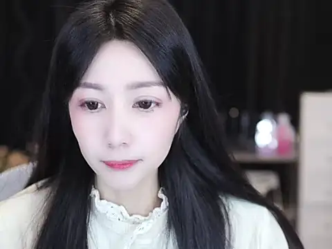 Nuyoah-77 online show from 20, 12, 2025