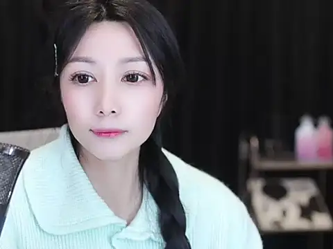 Nuyoah-77 online show from 14, 1, 2026