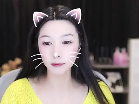 Nuyoah-77 online show from 9, 10, 2025