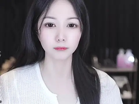 Nuyoah-77 online show from 22, 2, 2026