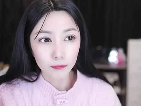 Nuyoah-77 online show from 18, 12, 2025