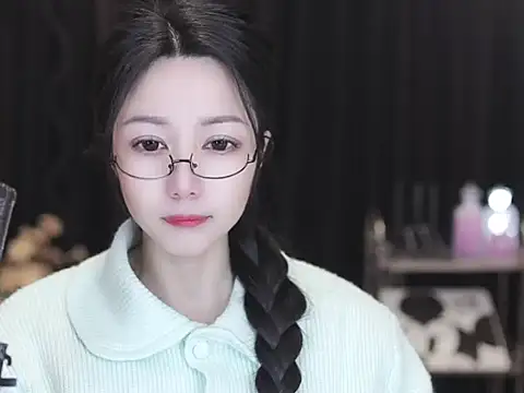 Nuyoah-77 online show from 15, 3, 2026