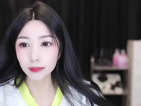 Nuyoah-77 online show from 17, 11, 2025