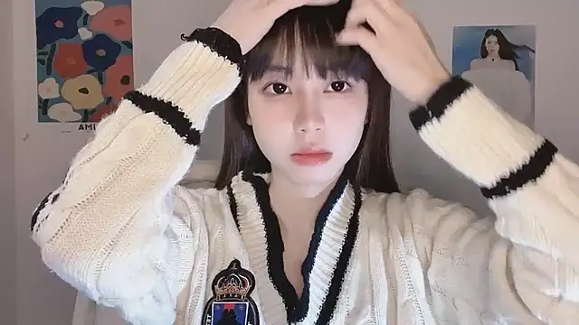 Snapshot of -Hottie chatting on 20, 11, 2025 -Hottie online show from 20, 11, 2025