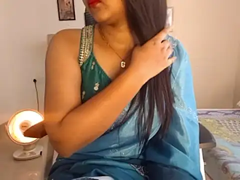 Snapshot of GoldnessAishu chatting on 10, 1, 2026 GoldnessAishu online show from 10, 1, 2026
