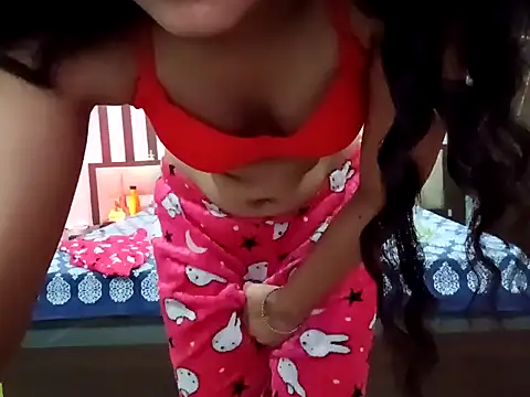 Snapshot of GoldnessAishu chatting on 12, 1, 2025 GoldnessAishu online show from 12, 1, 2025