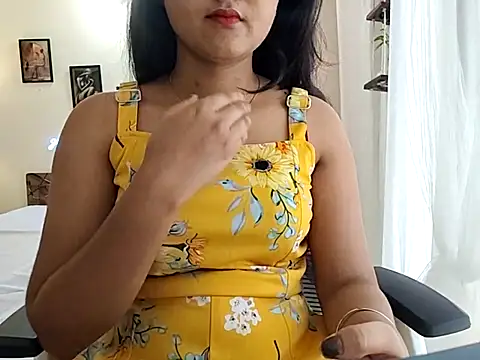 Snapshot of GoldnessAishu chatting on 11, 9, 2025 GoldnessAishu online show from 11, 9, 2025