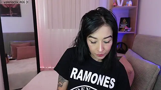 ValeriaCox online show from 15, 1, 2026