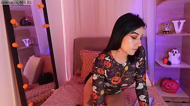 ValeriaCox online show from 17, 10, 2025