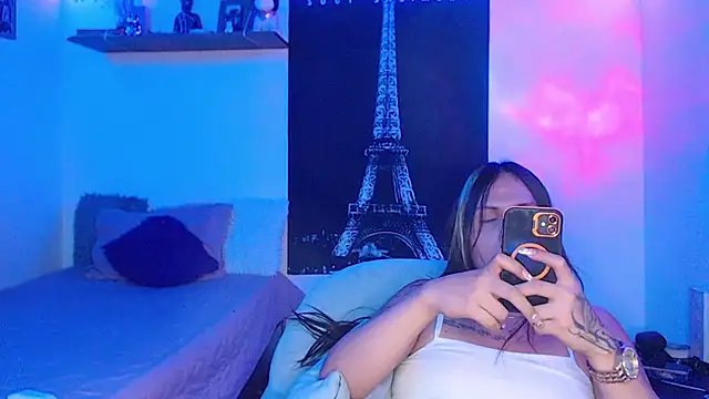 Snapshot of julianasweet69 chatting on 23, 9, 2025 julianasweet69 online show from 23, 9, 2025