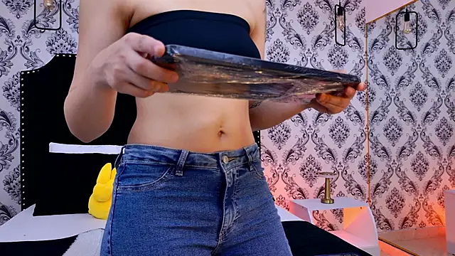 SaaraBrown online show from 11, 1, 2026