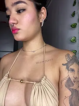 Snapshot of charlotte_9999 chatting on 5, 1, 2025 charlotte 9999 online show from 5, 1, 2025