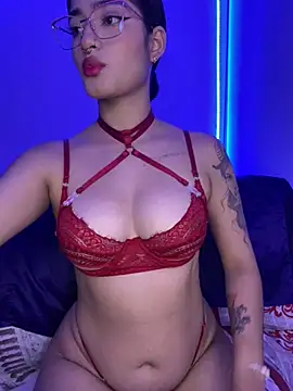 Snapshot of charlotte_9999 chatting on 28, 11, 2025 charlotte 9999 online show from 28, 11, 2025