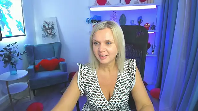 AgathaKlouin online show from 15, 2, 2026