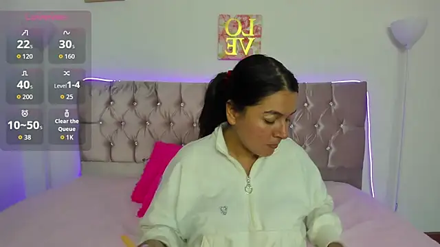 Alice Summer1 online show from 26, 2, 2026