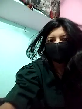 Snapshot of Hotty-Divya chatting on 24, 4, 2026 Hotty-Divya online show from 24, 4, 2026