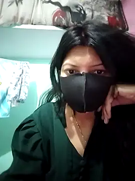 Snapshot of Hotty-Divya chatting on 20, 4, 2026 Hotty-Divya online show from 20, 4, 2026