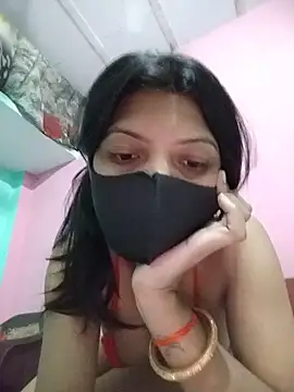 Snapshot of Hotty-Divya chatting on 19, 5, 2026 Hotty-Divya online show from 19, 5, 2026