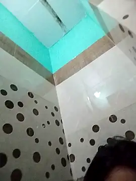 Hotty-Divya online show from 5, 11, 2025