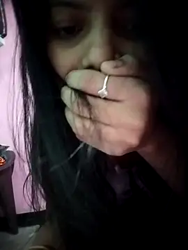 Hotty-Divya online show from 8, 11, 2025