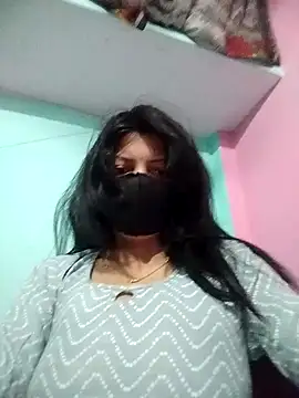Snapshot of Hotty-Divya chatting on 23, 4, 2026 Hotty-Divya online show from 23, 4, 2026