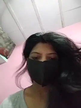 Hotty-Divya online show from 17, 6, 2026