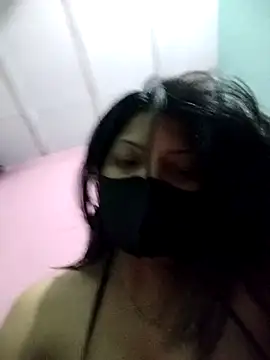 Snapshot of Hotty-Divya chatting on 29, 4, 2026 Hotty-Divya online show from 29, 4, 2026