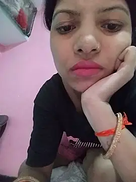 Snapshot of Hotty-Divya chatting on 23, 5, 2026 Hotty-Divya online show from 23, 5, 2026