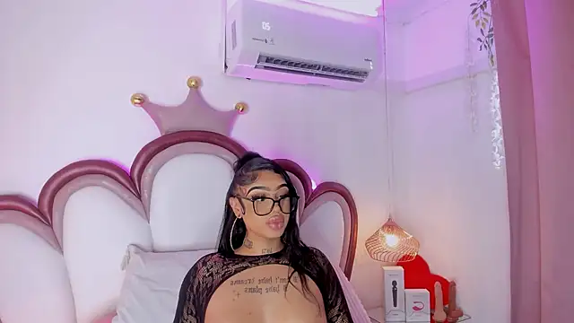 Snapshot of Mia_Jansen chatting on 18, 5, 2026 Mia Jansen online show from 18, 5, 2026