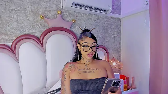 Mia Jansen online show from 13, 4, 2026