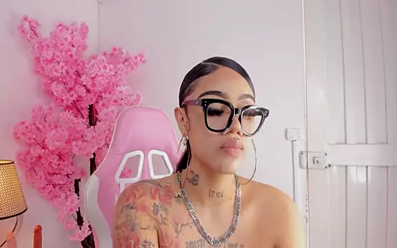 Mia Jansen online show from 10, 1, 2025