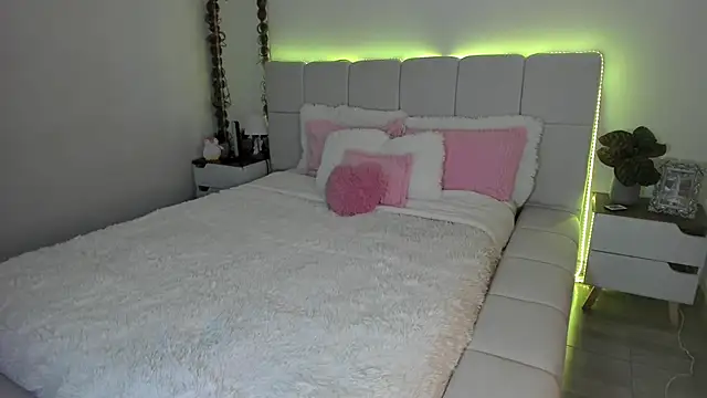 Ori valentina online show from 6, 2, 2026