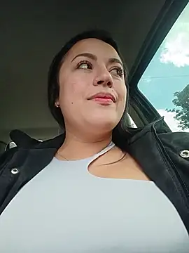 Snapshot of Lesly_10- chatting on 22, 5, 2026 Lesly 10- online show from 22, 5, 2026