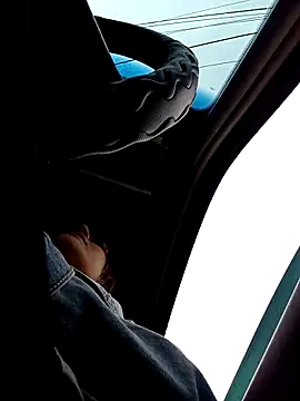 Lesly 10- online show from 17, 10, 2025