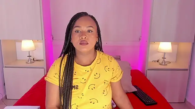 Snapshot of EmilyyStuart chatting on 5, 5, 2026 EmilyyStuart online show from 5, 5, 2026