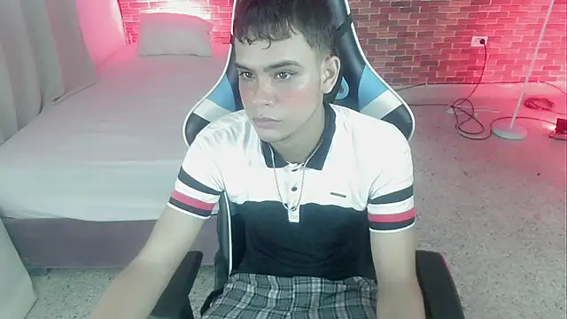 Snapshot of zacariasss_ chatting on 20, 9, 2025 zacariasss online show from 20, 9, 2025