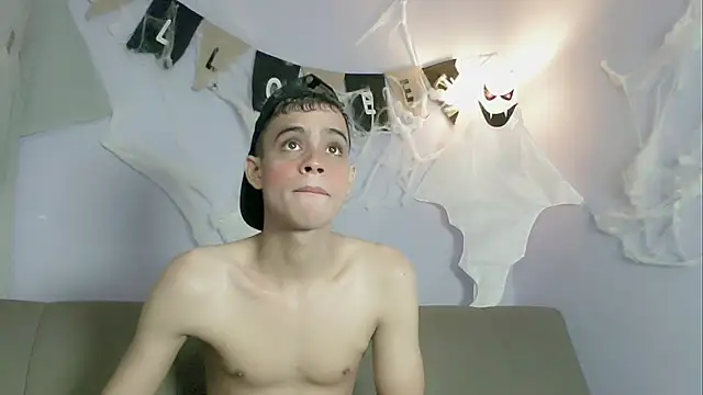 zacariasss  online show from 1, 11, 2025