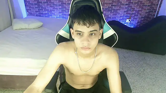 Snapshot of zacariasss_ chatting on 25, 9, 2025 zacariasss online show from 25, 9, 2025