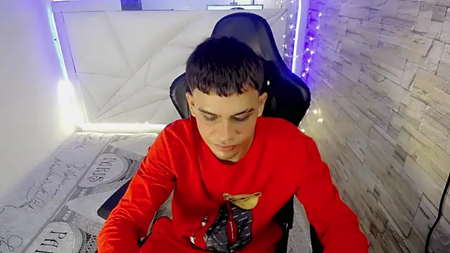 Snapshot of zacariasss_ chatting on 6, 12, 2024 zacariasss online show from 6, 12, 2024